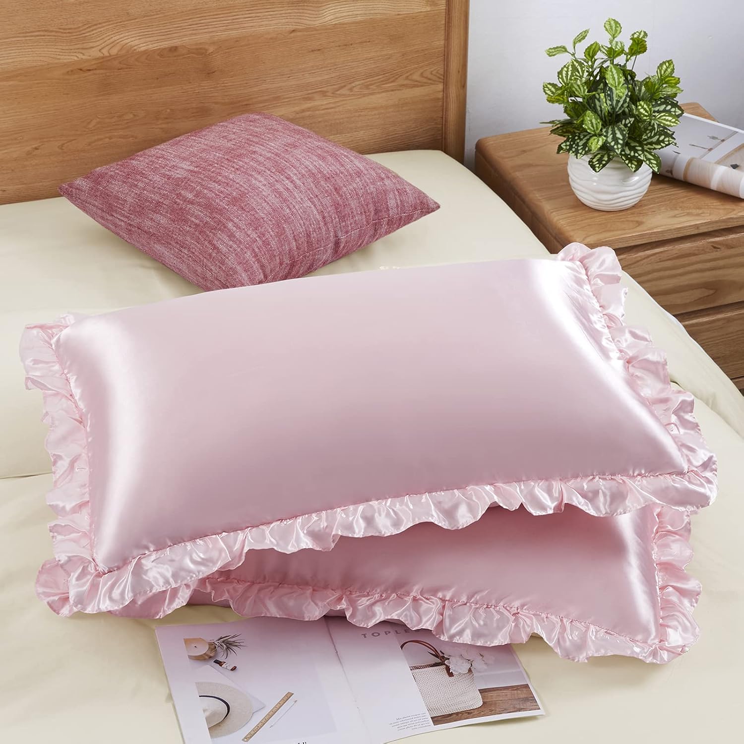 Silk Pillowcase - Taies d'oreiller en satin à volants