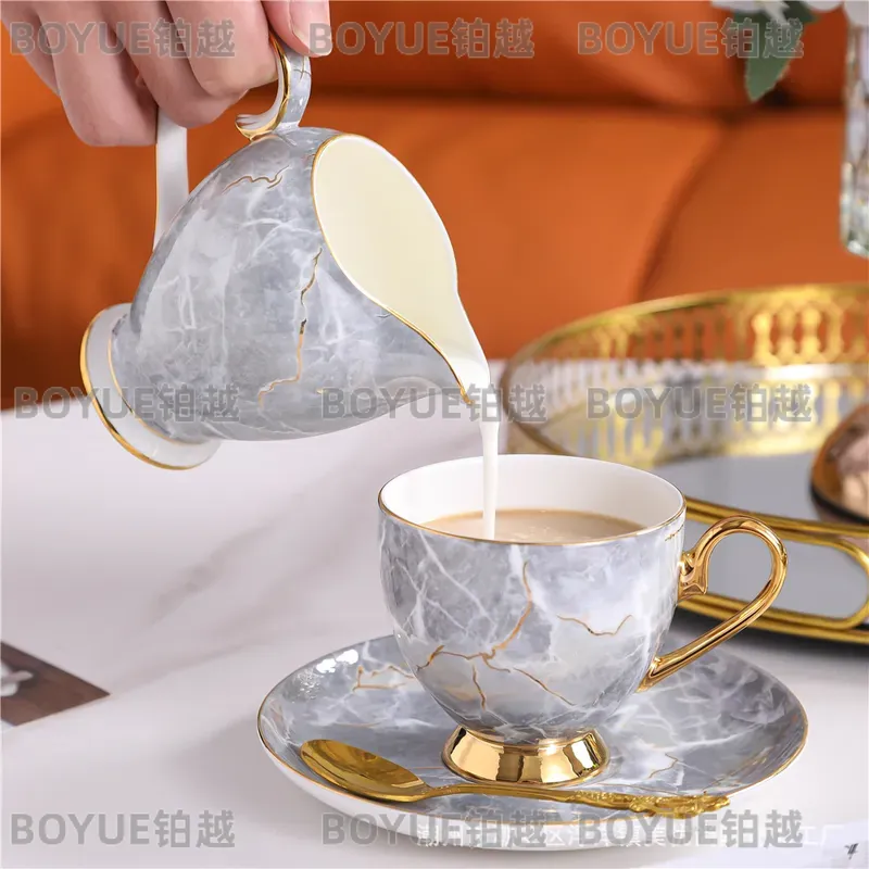 Service à café et soucoupe en  - Luxury Gift Set avis et prix