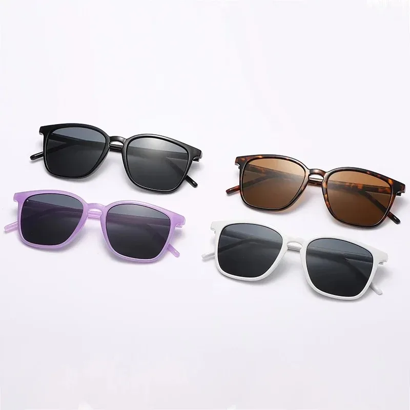 Lunettes de soleil carrées vin - Designer Sunglasses avis et prix