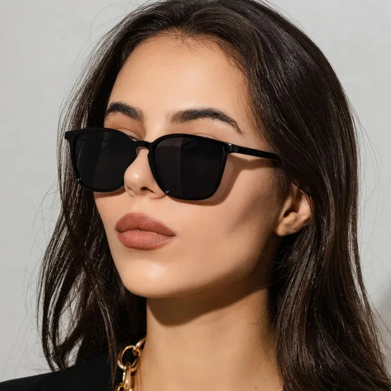 Lunettes de soleil carrées vin - Designer Sunglasses avis et prix